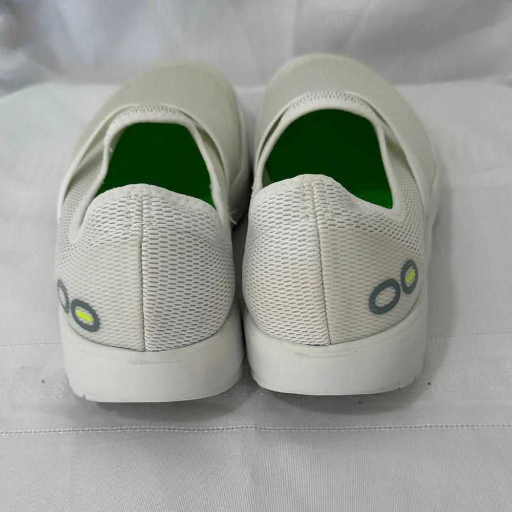 Oofos White Slip On Shoes Size 7.5 - Picture 4 of 8